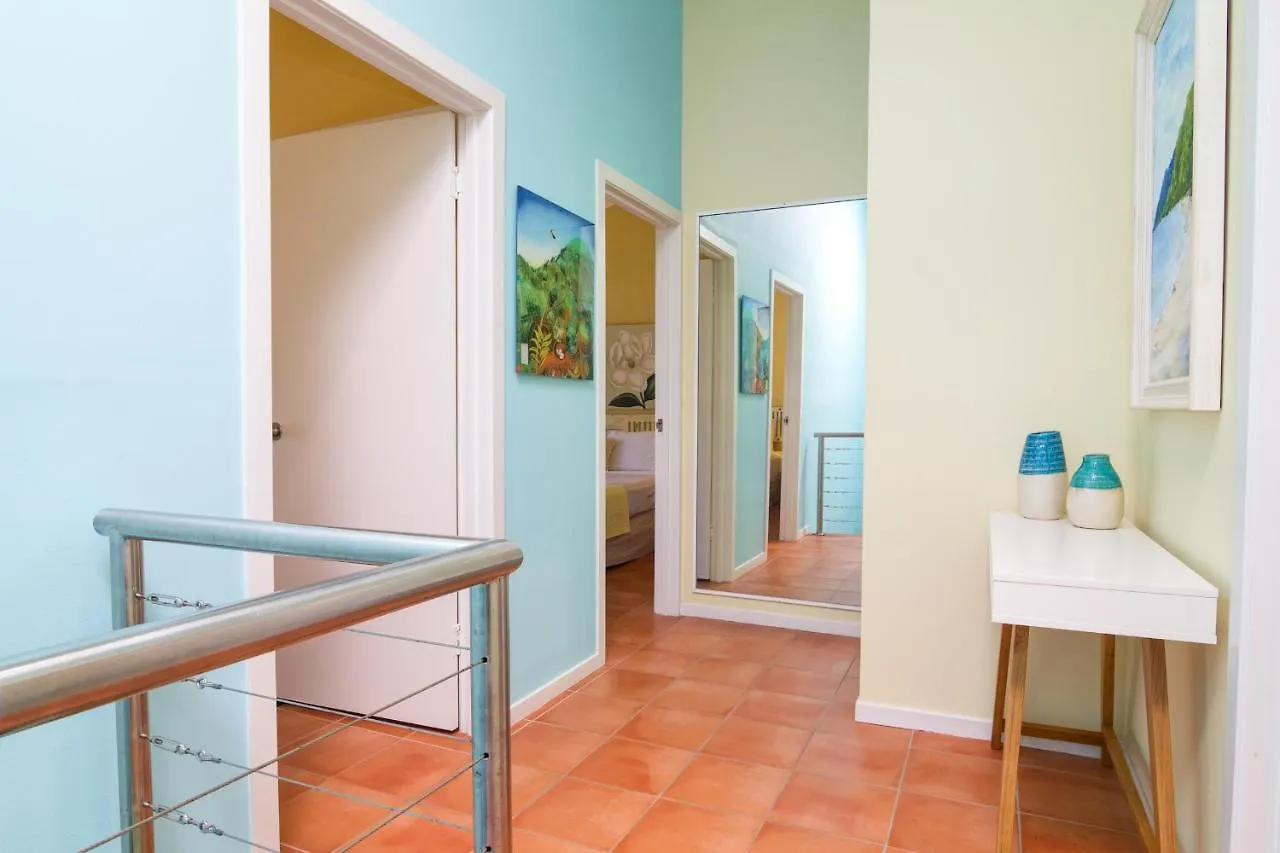 Number 2 On The Beach | Beautiful Beachfront Villa Port Douglas 0*,  Australia